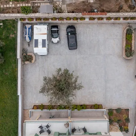 Apartment Deluxe 2, With Rooftop Terrace And Breathtaking Views *