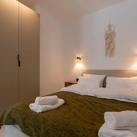 Apartment Deluxe 2, With Rooftop Terrace And Breathtaking Views
