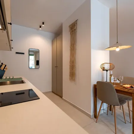 Apartment Deluxe 2, With Rooftop Terrace And Breathtaking Views